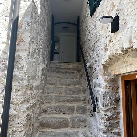 Jana- Old Stone House Vila